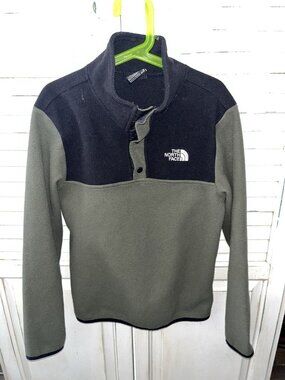 North Face Boy's 10/12 Medium Green & Black 1/4 Snap Pullover Fleece Jacket